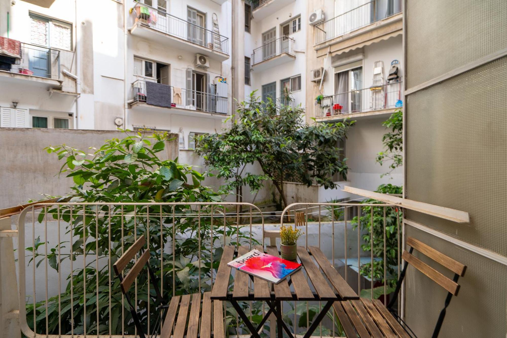 Ideally Located Apartment In Central أثينا المظهر الخارجي الصورة